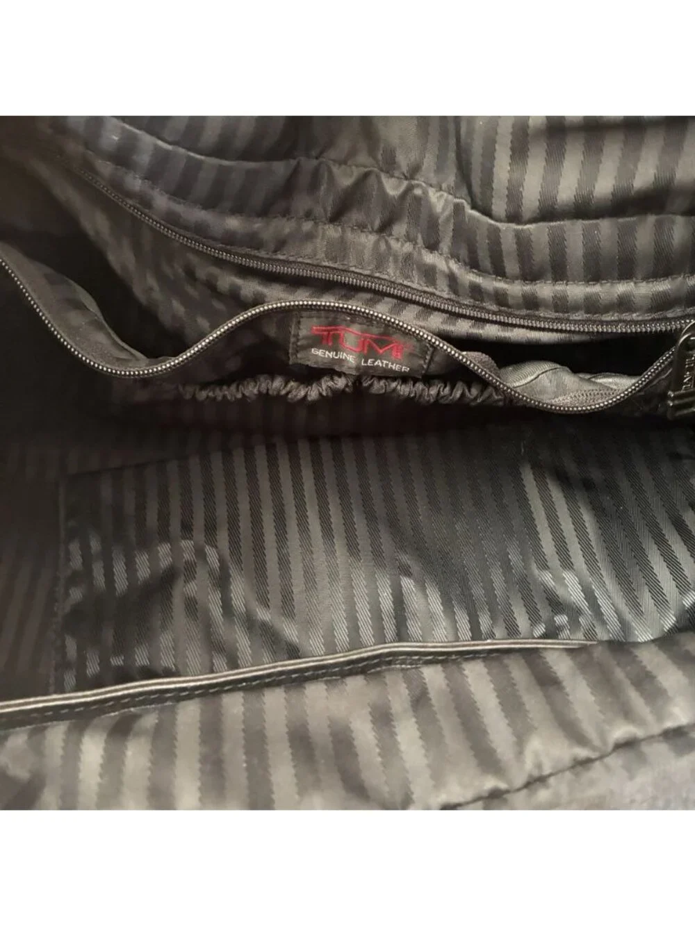 Tumi RARE alpha Square Small Weekender Duffel Black Leather Shoulder Strap Bag